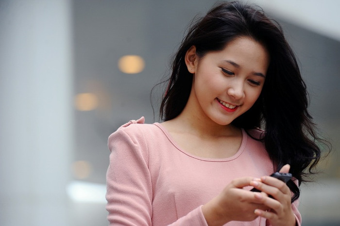 Danh bạ Zalo của Đào Phương Thảo tăng lên từng ngày vì bạn bè đang đổ xô dùng Zalo.