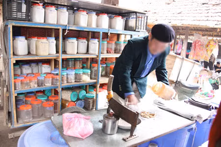 Bộ Y tế phát hiện thuốc Đông y trộn xi măng, Tin tức trong ngày, thuoc dong y tron xi mang, thuoc dong y, thuoc trung quoc, y duoc, hoa chat, tap chat, y duoc co truyen, bo y te, chat luong duoc lieu, an toan, gay ung thu, hoa chat, trung quoc, chua chat doc, gia vi thuoc, tin tuc, tin nhanh, tin hot, vn