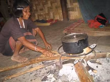 “Bùa yêu” ở chốn thâm sơn cùng cốc, Tin tức trong ngày, bua yeu, bua ngai, ma thuat, ta ma, me tin, tinh yeu, ngoai tinh, giu chong, ban bua yeu, mua bua yeu, thuoc dan toc, bao, tin hay, tin hot, tin tuc, vn