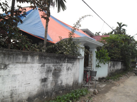 Gia đình đang làm tang lễ cho ông Đặt.