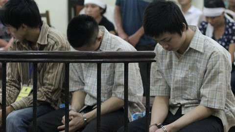 Kho tin nhung sat thu ��troi ga khong chat�"