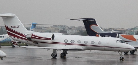 Chuyên cơ N388AJ bên cạnh các chuyên cơ khác tại Sân bay Đà Nẵng Chuyên cơ N388AJ bên cạnh các chuyên cơ khác tại Sân bay Đà Nẵng