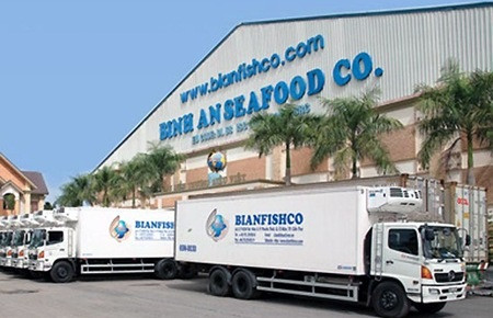 Ông Trần Văn Trí đã vực dậy thành công Công ty Thuỷ sản Bình An (Bianfishco) tránh nguy cơ phá sản vì nợ hàng nghìn tỷ đồng. Ông Trần Văn Trí đã vực dậy thành công Công ty Thuỷ sản Bình An (Bianfishco) tránh nguy cơ phá sản vì nợ hàng nghìn tỷ đồng.