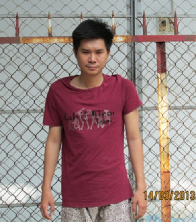 Lý Chính Nguyên bị bắt giữ tại cơ quan công an. Lý Chính Nguyên bị bắt giữ tại cơ quan công an.