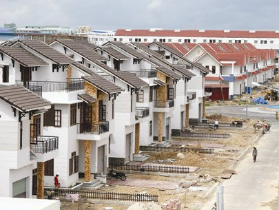 Bộ Xây dựng đề nghị không áp dụng thuế suất 25% tính trên thu nhập mà chỉ áp dụng thuế suất 2% tính trên giá chuyển nhượng.