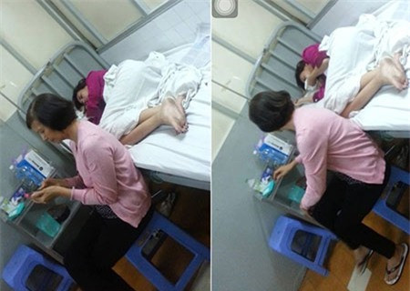 Mẹ Hoàng Yến là người túc trực bên cô trong viện. Mẹ Hoàng Yến là người túc trực bên cô trong viện.