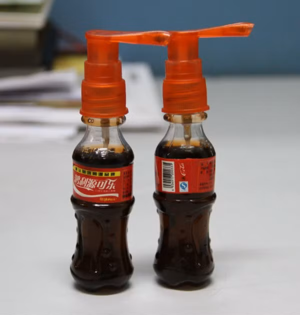 Không rõ chất lượng, nguồn gốc những chai caca này có nguy cơ gây ngộ độc cho trẻ.