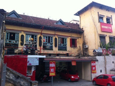 Một quán cafe cổ kính...