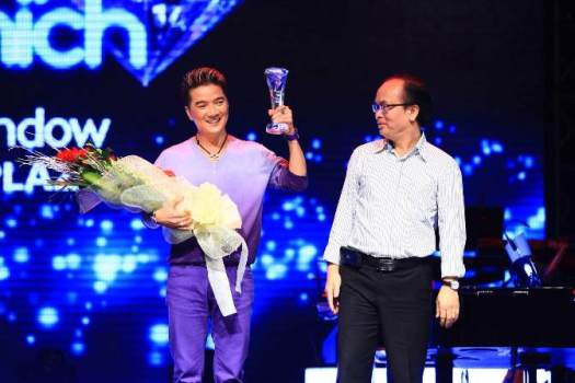 Đàm Vĩnh Hưng – chủ nhân Bài hát yêu thích tháng 10.