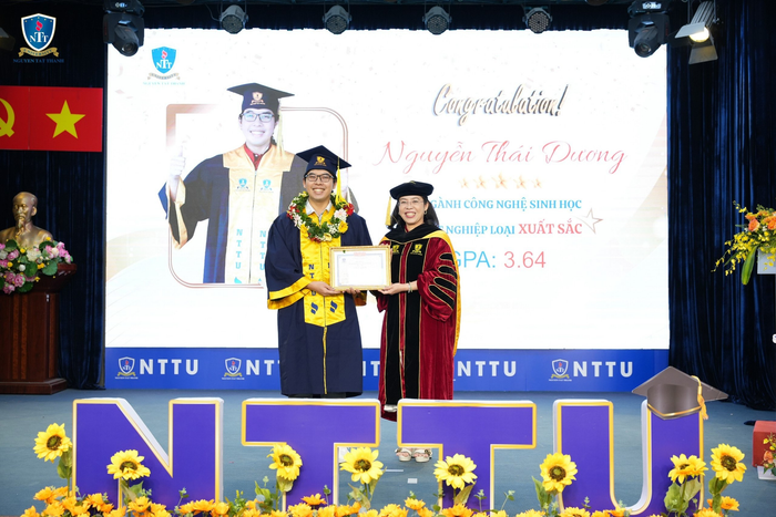 Chàng trai trẻ giành được 4 học bổng toàn phần tại Đài Loan. Ảnh NVCC anh-6.png
