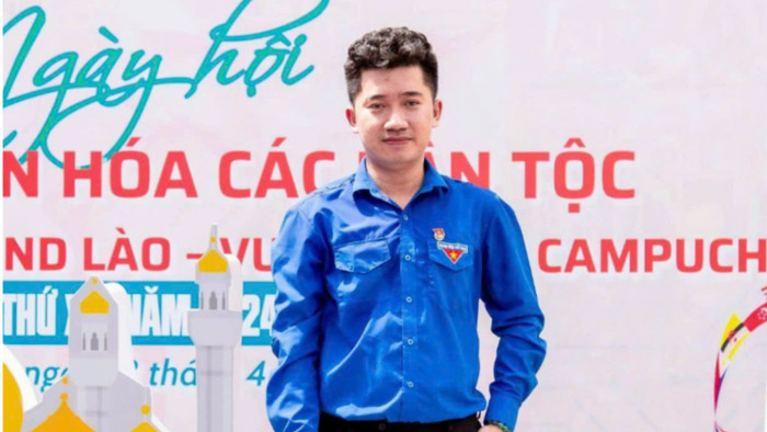 Thầy Nguyễn Văn Toàn - Giáo viên môn Địa lý kiêm Bí thư Đoàn Trường Dự bị đại học Thành phố Hồ Chí Minh. Ảnh NVCC. anh-2.jpg
