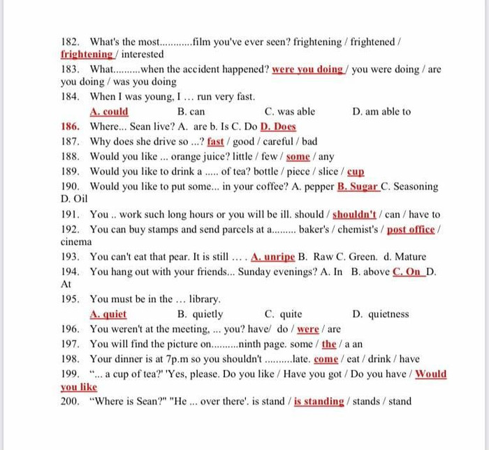 Tài liệu trắc nghiệm 200 câu hỏi tiếng Anh được độc giả cung cấp. (Ảnh: Độc giả cung cấp)