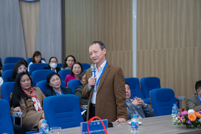 Các đại biểu tham gia thảo luận tại hội thảo. HTD09443.JPG