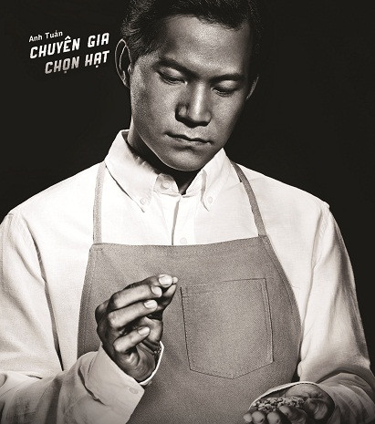 Anh Tuấn - Chuyên gia chọn hạt. Anh Tuấn - Chuyên gia chọn hạt.