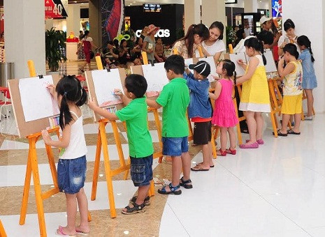 Chương trình “Ngày chủ nhật em yêu” dieenx ra tại VMM Royal City. Chương trình “Ngày chủ nhật em yêu” dieenx ra tại VMM Royal City.