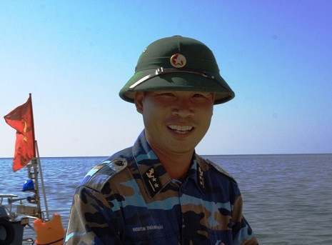 ...hay sau những chuyến tuần tra. ...hay sau những chuyến tuần tra.