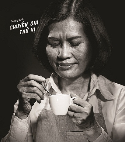 Cô Duy Anh - Chuyên gia thử vị. Cô Duy Anh - Chuyên gia thử vị.