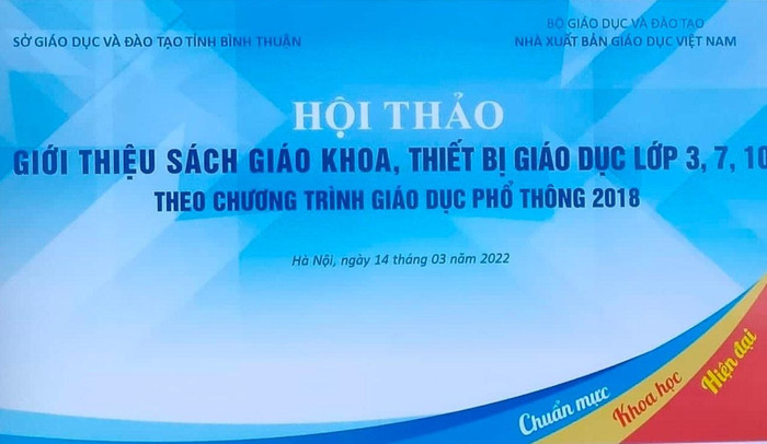 Tập huấn sách mới trực tuyến (Ảnh tác giả) Tập huấn sách mới trực tuyến (Ảnh tác giả)