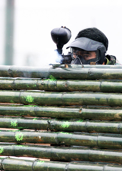 Mọi sự sơ hở sẽ phải trả giá bằng việc bị bắn và loại khỏi cuộc chơi