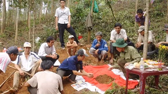 Từ nay không công nhận tìm mộ liệt sĩ bằng ngoại cảm ảnh 2