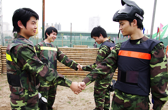 Mặc dù có thắng thua nhưng cả 2 đội đều vui vẻ sau mỗi trận đấu