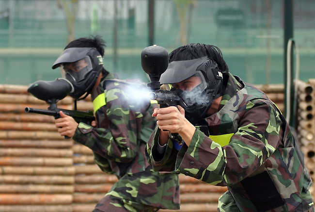 Sự phối hợp tấn công là khá cần thiết khi đối phương đang ít người hơn