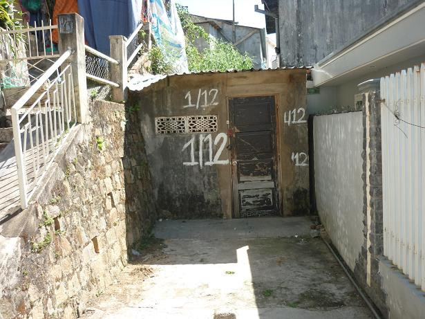 Thân nhân bà lão cô độc có vàng khổng lồ xuất hiện ảnh 1 Mô tả ảnh.