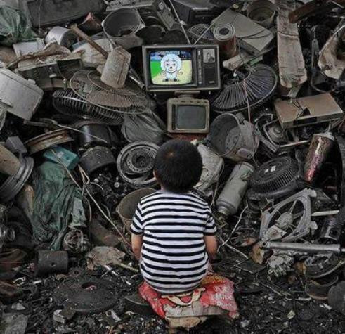 "Niềm vui nhỏ nhoi".