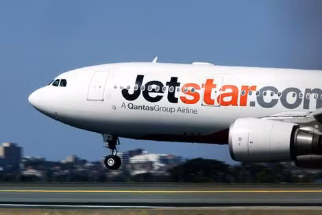 Được khai thác thêm 2 đường bay mà Air Mekong để lại nhưng tương lai của Jetstar lại chẳng mấy sáng sủa khi lỗ gần 2.500 tỷ đồng trong năm 2012. Được khai thác thêm 2 đường bay mà Air Mekong để lại nhưng tương lai của Jetstar lại chẳng mấy sáng sủa khi lỗ gần 2.500 tỷ đồng trong năm 2012.