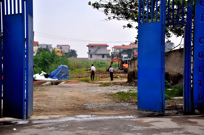 Suốt 2 - 3 năm khu đất vẫn nằm trong tình trạng hoang tàn.