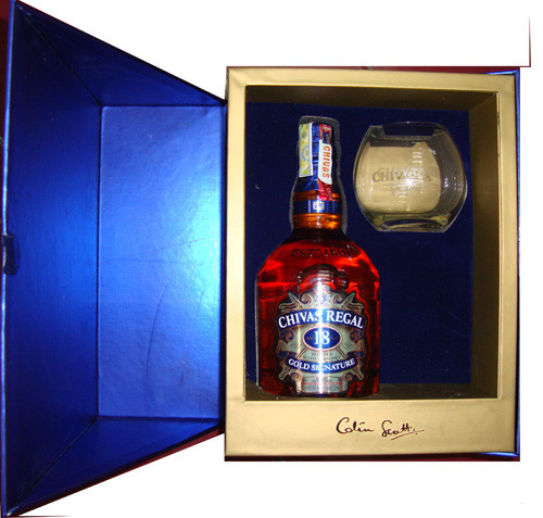 Chivas 18, Balentine giá chỉ vài trăm nghìn đồng ở Hà Nội (Ảnh nguồn Internet) Chivas 18, Balentine giá chỉ vài trăm nghìn đồng ở Hà Nội (Ảnh nguồn Internet)
