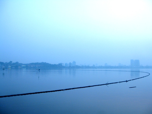 Sân tập golf này nằm trong khuôn viên của khách sạn Hà Nội Club (Yên Phụ, quận Tây Hồ, Hà Nội). Sân tập golf này nằm trong khuôn viên của khách sạn Hà Nội Club (Yên Phụ, quận Tây Hồ, Hà Nội).