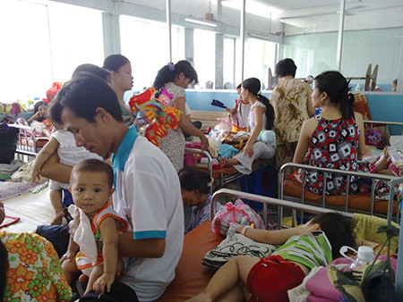 Không công bố dịch tay-chân-miệng vì sợ mang tiếng yếu kém ảnh 1 Không công bố dịch tay-chân-miệng vì sợ mang tiếng yếu kém ảnh 1