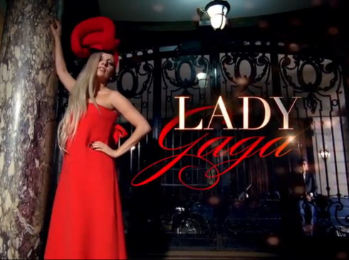 Lady Gaga chụp ảnh quảng cáo cho chương trình "A Very Gaga Thanksgiving". Lady Gaga chụp ảnh quảng cáo cho chương trình