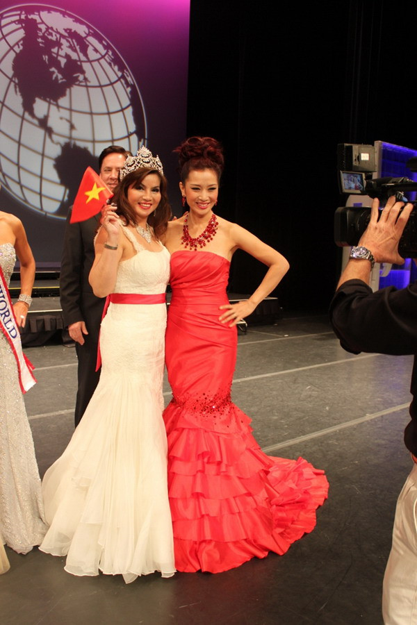 Đêm tỏa sáng của Á hậu 2 Thu Hương ảnh 15 Đêm tỏa sáng của Á hậu 2 Thu Hương ảnh 15