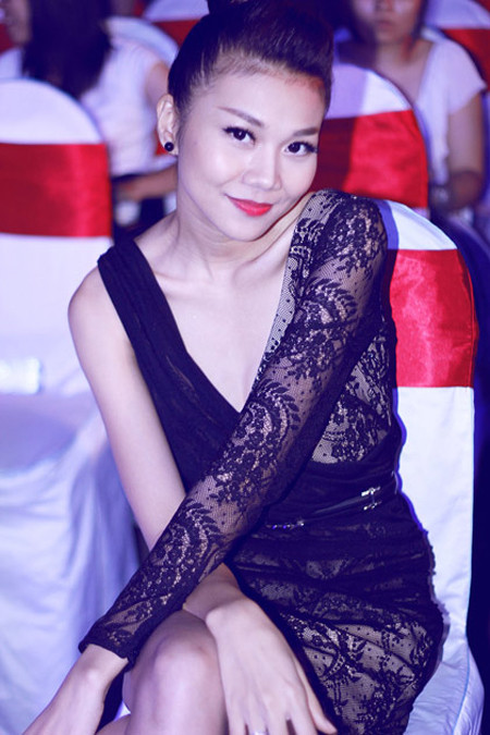 Thanh Hằng, Trúc Diễm xinh như công chúa tuyết ảnh 2