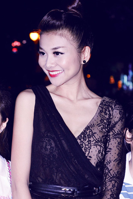 Thanh Hằng, Trúc Diễm xinh như công chúa tuyết ảnh 3