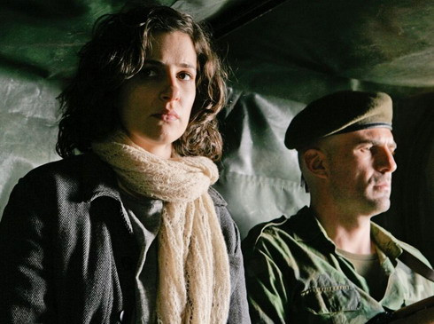 Phim của Angelina có nhiều cảnh quay gây sốc. Phim của Angelina có nhiều cảnh quay gây sốc.