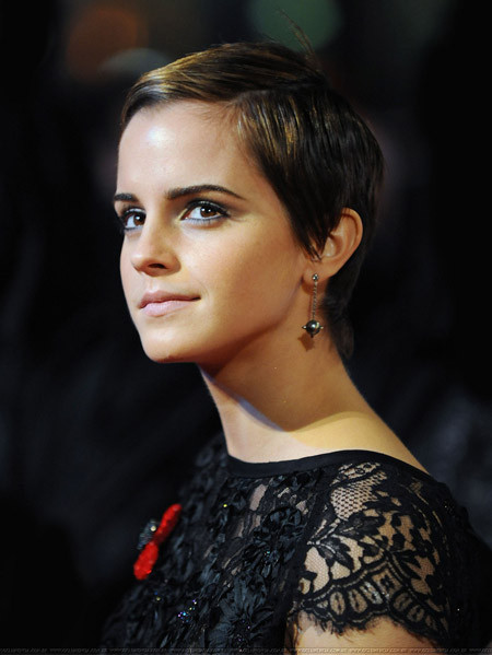 Emma Watson "lột xác" cá tính với tóc tém sau thành công rực rỡ của bộ phim Harry Potter Càng trưởng thành, sự nghiệp của ngôi sao nước Anh càng lên như "diều gặp gió" Emma Watson thời còn tóc dài, mới bước chân vào làng giải trí thế giới Gương mặt đẹp nhất thế giới thuở còn là cô nhóc niềng răng... ...hồi học trung học Emma Watson "lột xác" cá tính với tóc tém sau thành công rực rỡ của bộ phim Harry Potter Càng trưởng thành, sự nghiệp của ngôi sao nước Anh càng lên như "diều gặp gió" Emma Watson thời còn tóc dài, mới bước chân vào làng giải trí thế giới Gương mặt đẹp nhất thế giới thuở còn là cô nhóc niềng răng... ...hồi học trung học