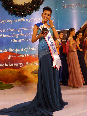 Nữ hoàng Tính cách Diana Sunshine Rademann.