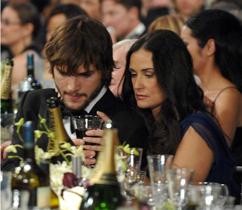 Nhìn lại hôn nhân 6 năm của Demi Moore ảnh 12 Nhìn lại hôn nhân 6 năm của Demi Moore ảnh 12