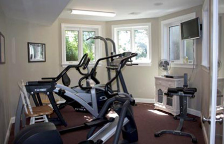 Phòng gym hiện đại. Ngắm ngôi nhà trong mơ của Lady Gaga