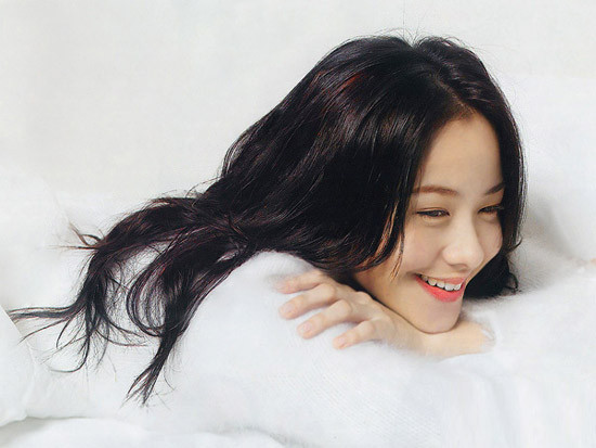 Sở hữu gương mặt đẹp trong sáng, Lâm Gia Hân đã chi để bảo hiểm cho "cần câu cơm" của mình.