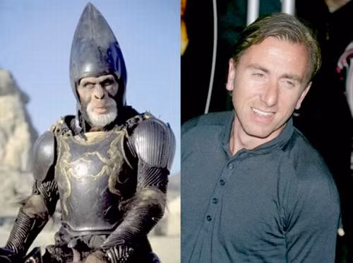 Peter Mayhew trong series Chiến tranh các vì sao (Phần III-VI). David Prowse vào vai Darth Vader trong phim Chiến tranh giữa các vì sao (phần IV-VI). Tim Roth vào vai General Thade trong Planet of the Apes (Hành tinh loài vượn). Chase hoá thân thành Samara Morgan trong phim kinh dị nổi tiếng The Ring. Khuôn mặt xương sọ ghê rợn của Boris Karloff trong phim kinh điển Frankenstein (Quái vật của xác chết). Hugo Weaving trong phim V for Vendetta. Eddie Murphy đóng cả 2 vai trong Norbit (Cô nàng bé bự). Kevin Peter Hall trong phim Quái thú vô hình... ...và vai đười ươi trong phim Harry and the Hendersons. Charlize Theron dành tượng vàng Oscar trong phim Monster. Sigourney Weaver trở thành mẹ kế độc ác xấu xí trong phim A tale of terror snow white. Louis Gossett trong phim kinh dị Enemy Mine. Maiwenn Le Besco trong phim The Fifth Element (Nhân tố thứ 5). Nam diễn viên người Nhật - Haruo Nakajima trong phim Godzilla. Gary Oldman trong phim Dracula. Vòng 1 to nhất thế giới của Selma Blair khi vào vai Caprice Stickles trong A Dirty Shame. Robert Englund trong phim Freddy Krueger (Kẻ dị nhân). Những vai diễn rùng rợn nhất của 'sao'