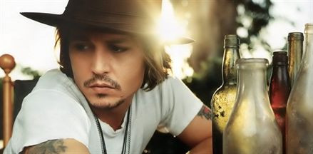 Johnny Depp muốn người khác... uống xương cốt mình! ảnh 1 Johnny Depp muốn người khác... uống xương cốt mình! ảnh 1