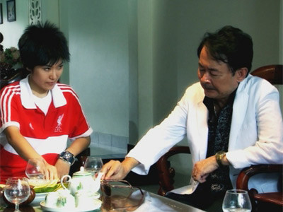 Kim Phượng (Phượng Đê) và Hai Nhất (Bảy Xoài) trong một cảnh phim của