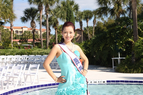 Thu Hương rạng ngời trong nắng Orlando ảnh 17 Thu Hương rạng ngời trong nắng Orlando ảnh 17