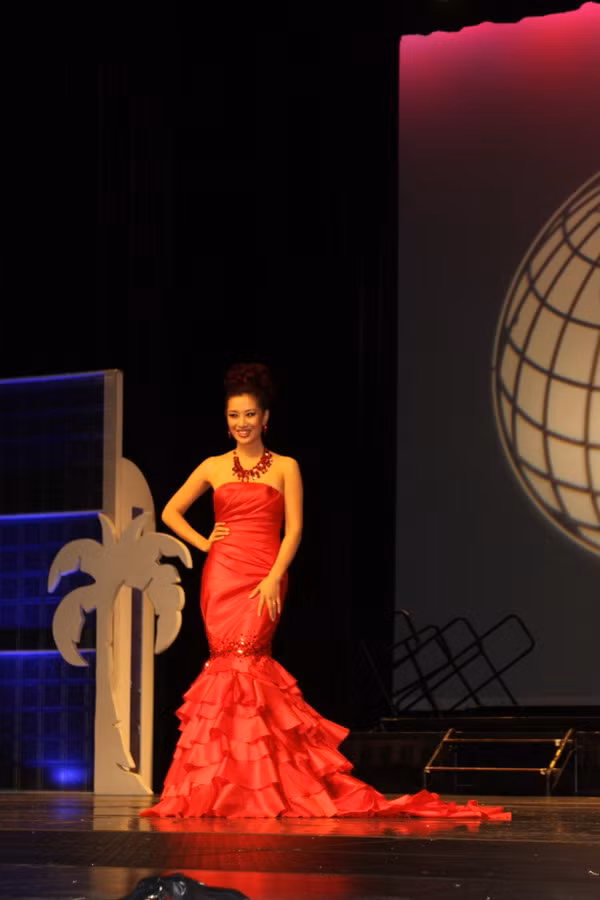 Đêm tỏa sáng của Á hậu 2 Thu Hương ảnh 6