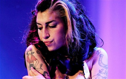 Những chuyện xôn xao nhất showbiz thế giới năm 2011 ảnh 1 Những chuyện xôn xao nhất showbiz thế giới năm 2011 ảnh 1