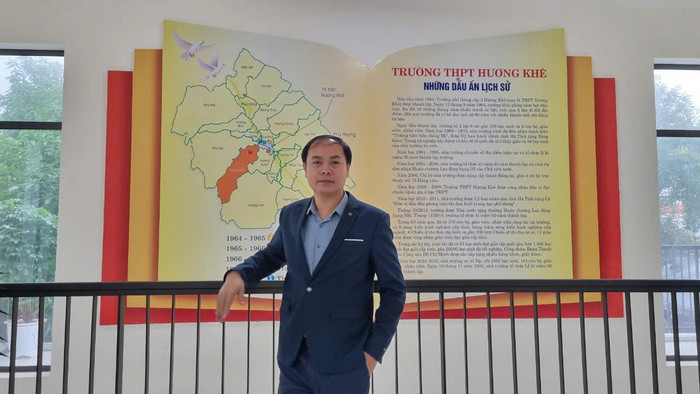 Thầy Phan Quốc Thanh, Trưởng phòng Phòng Giáo dục và Đào tạo huyện Hương Khê (Hà Tĩnh). Ảnh: NVCC. z6161421949423_074abb219f151110f1b0832a3fa0ef33.jpg